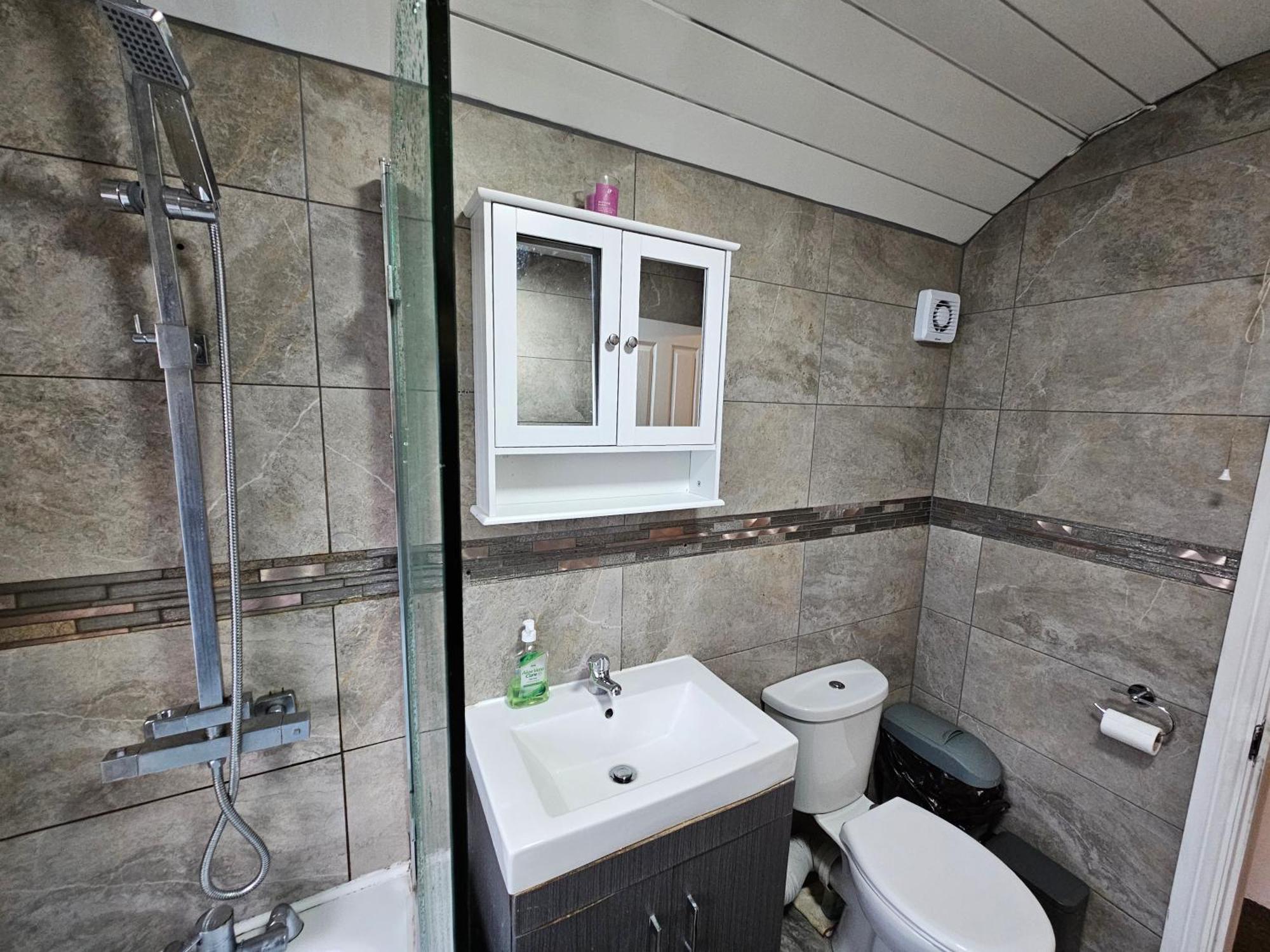 Monyhull Homestay - Near City Centre Kingsheath Nia Nec Bhx バーミンガム エクステリア 写真