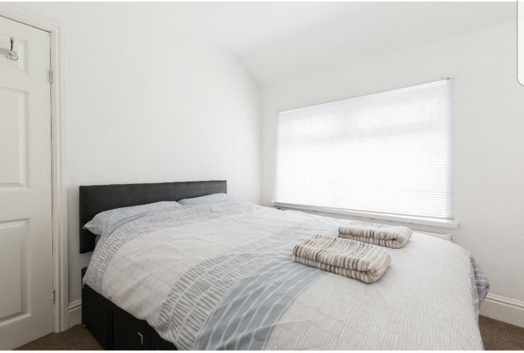 Monyhull Homestay - Near City Centre Kingsheath Nia Nec Bhx バーミンガム エクステリア 写真